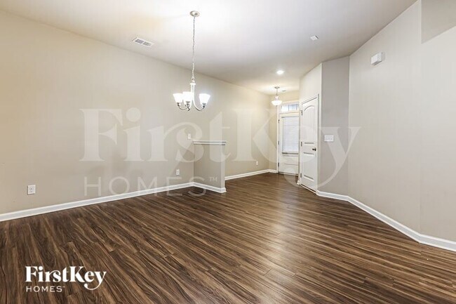 Building Photo - 3172 Baylor Cir