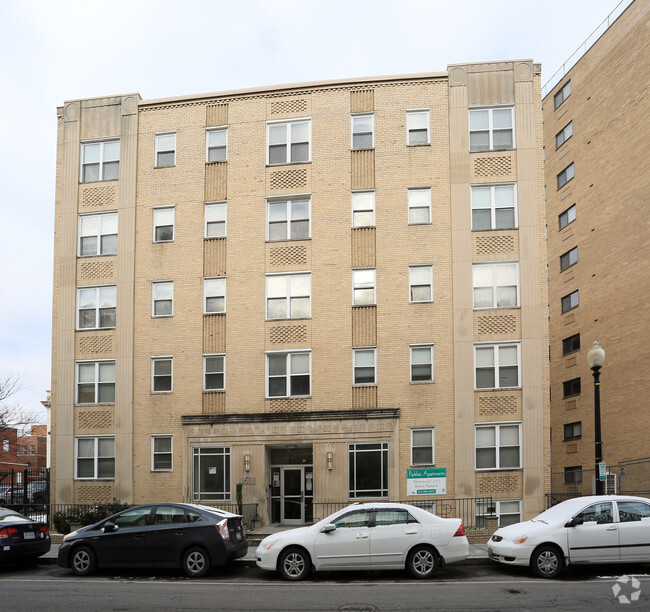 Foto del edificio - Parkfair Apartments