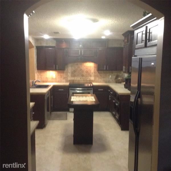 Foto del edificio - 4 br, 3 bath House - 11961 NW 12th St