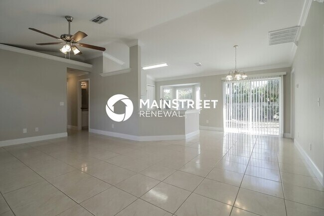 Foto del edificio - 3 Bedroom Pet-Friendly Home in Lehigh Acre...