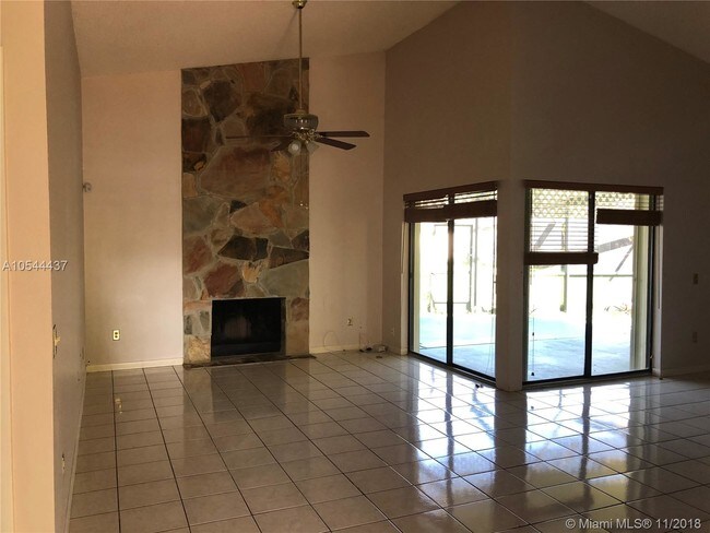 Foto del edificio - 15015 SW 52nd Ln