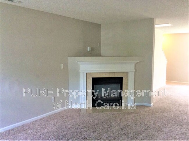 Building Photo - 3958 Damask Drive