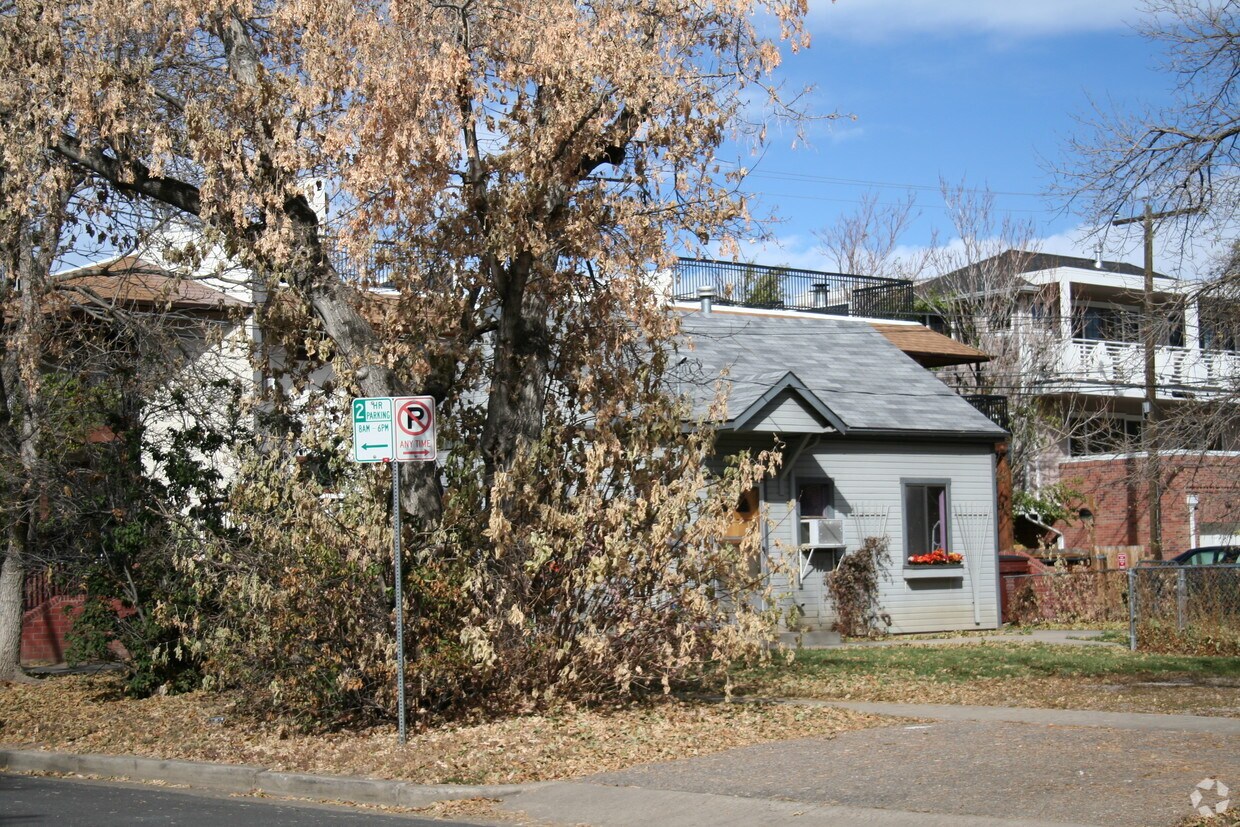 Primary Photo - Unit 12