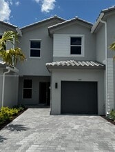 Building Photo - 140 SW 184th Way