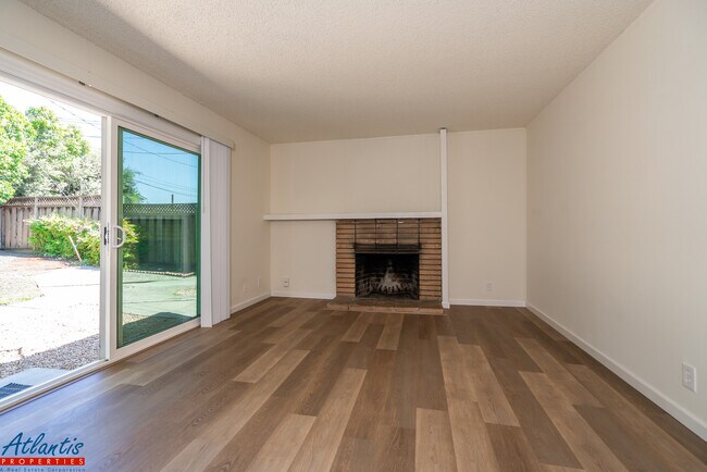 Foto del edificio - 5848 Indian Ave