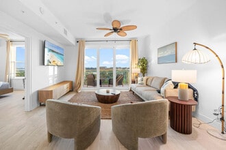 Building Photo - 605 Kemp St