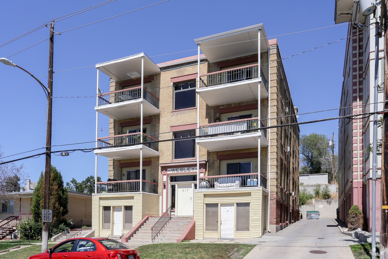 Primary Photo - Wesley Apartments