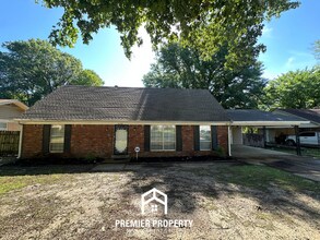 Building Photo - 3248 Bluemont Dr