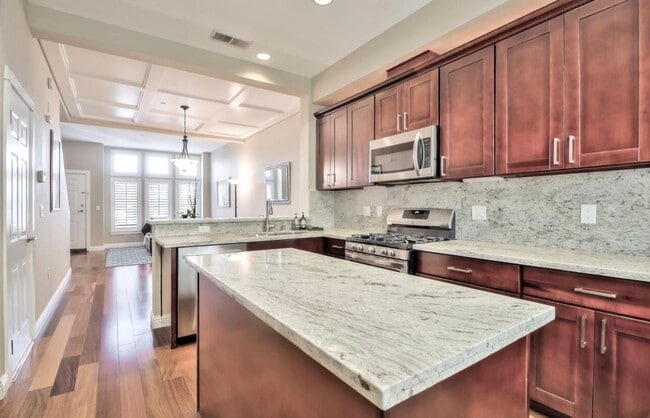 Foto del edificio - 125 Laurel Grove Ln