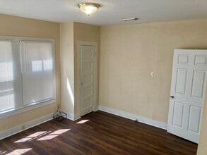 Building Photo - 3523 Avenue L