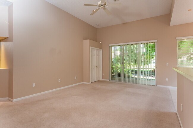 Foto del edificio - 13542 Weyburne Dr