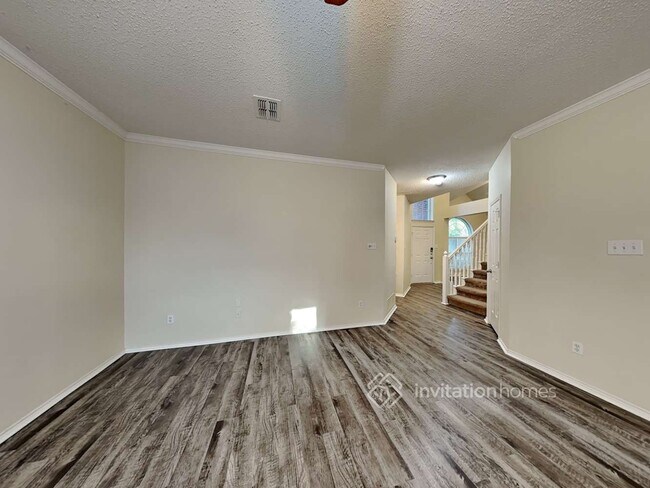 Foto del edificio - 2703 Magnolia Ln