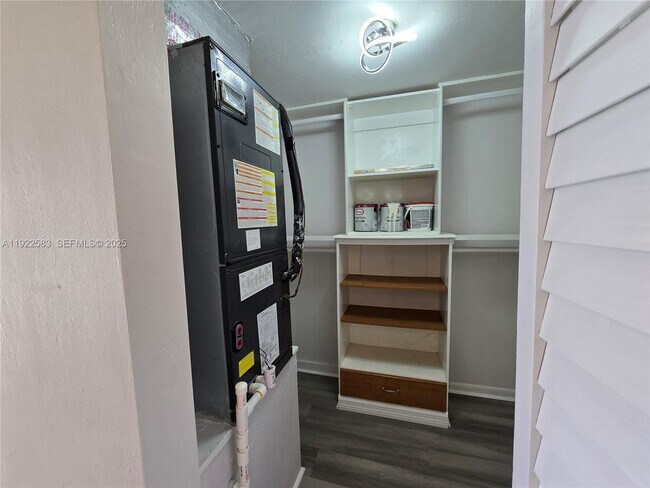 Foto del edificio - 1470 NE 125th Terrace