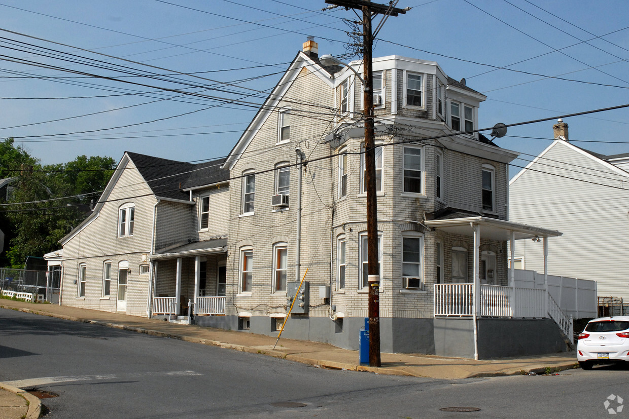 Building Photo - 183 E Nesquehoning St