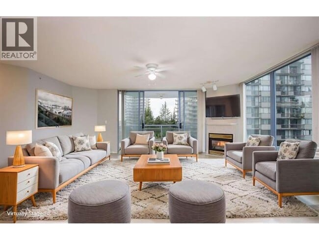 Building Photo - 719 Princess St