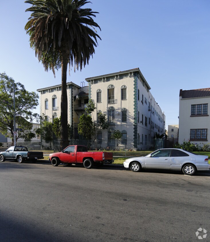 Building Photo - Leeward Apartments