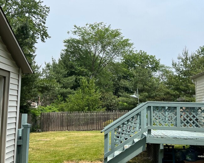 Building Photo - 815 Miller Ln