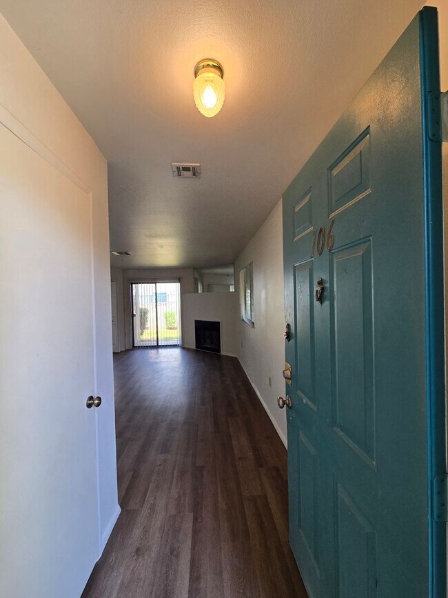 Foto del edificio - 2180 Pinetop Ln