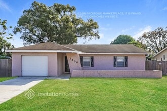 Building Photo - 1830 E Oakwood Loop