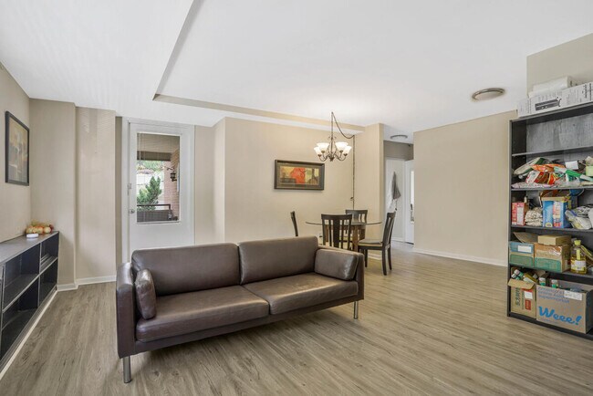Foto del edificio - 1121 Arlington Blvd