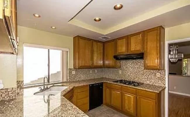 Building Photo - 4039 Lamarr Ave