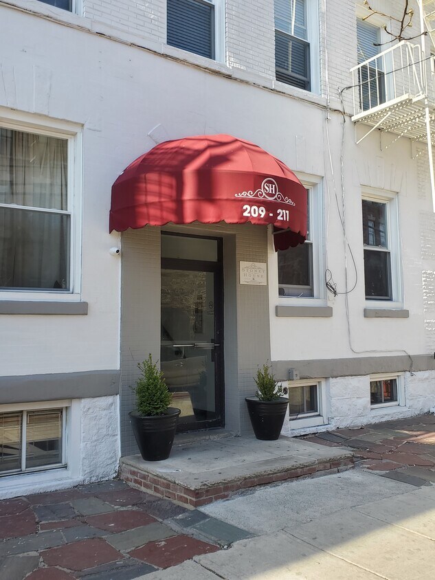 209 48th St Unit D2, Union City, NJ 07087 Condo for Rent in Union