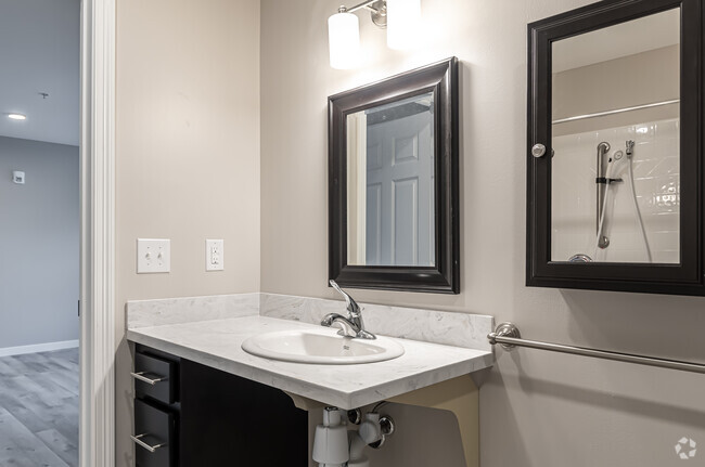 1BR, 1BA - Bathroom - Pequot Village