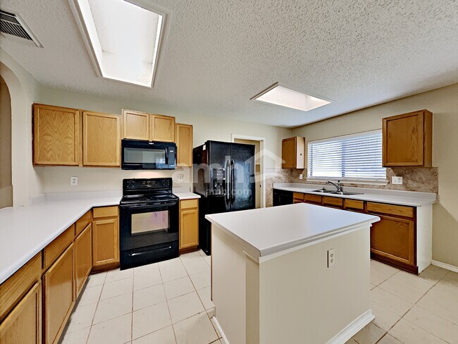 Building Photo - 2803 Quiet Plain Dr