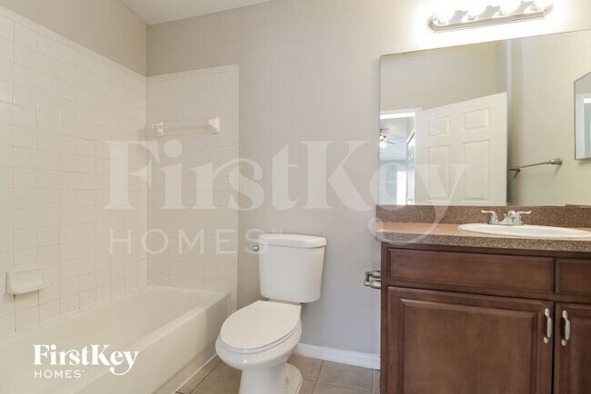 Building Photo - 6564 Viewpoint Ct