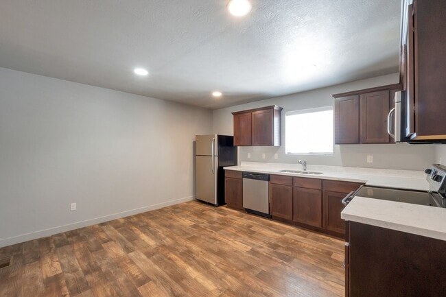 Foto del edificio - 3 Story Townhome in Vineyard, great amenit...