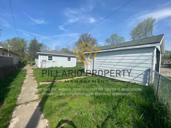 Foto del edificio - MOVE IN SPECIAL!! Cozy 3 Bedroom close to ...