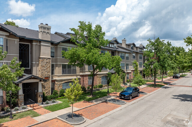 Foto del edificio - Eastbridge Apartments