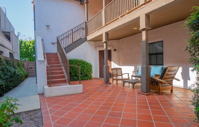 Foto del edificio - 3 Bedroom 2 Bathroom Apartment