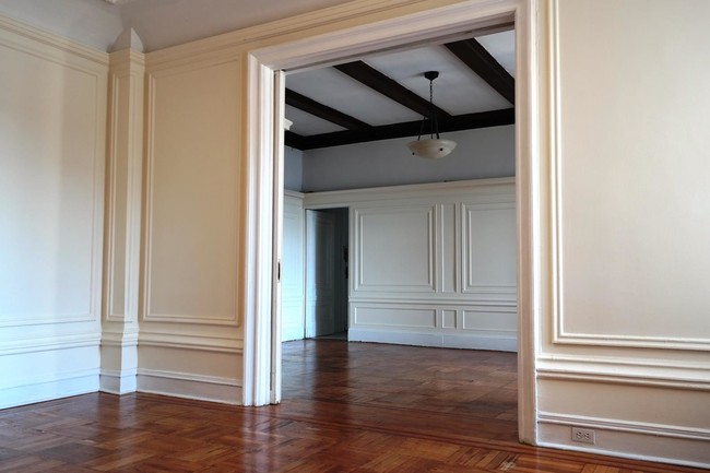Building Photo - 251 West 92nd Street