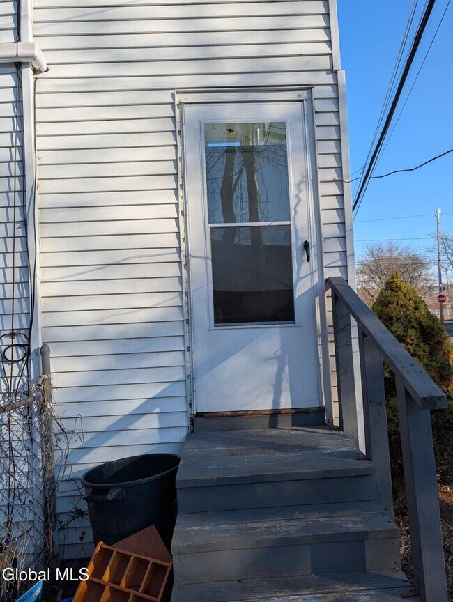 Foto del edificio - 318 27th St