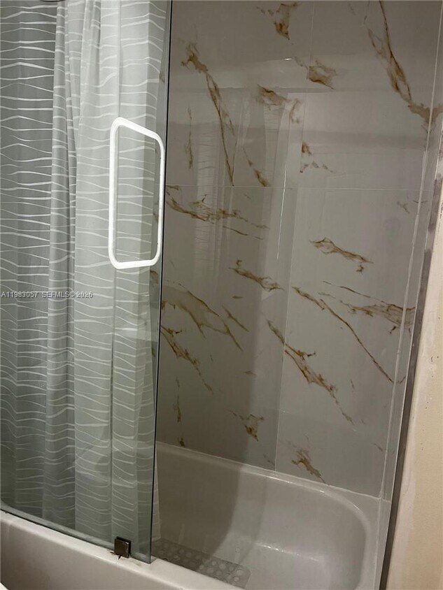 Foto del edificio - 19353 SW 60th Ct