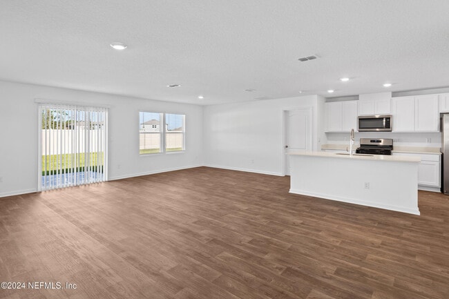 Foto del edificio - 439 Ardila Cir