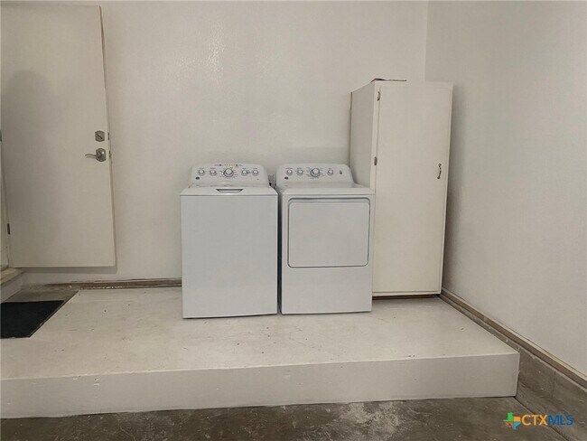 Foto del edificio - 1818 S 39th St