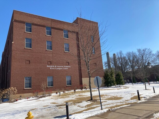 Foto del edificio - 200 Morgan Oak St