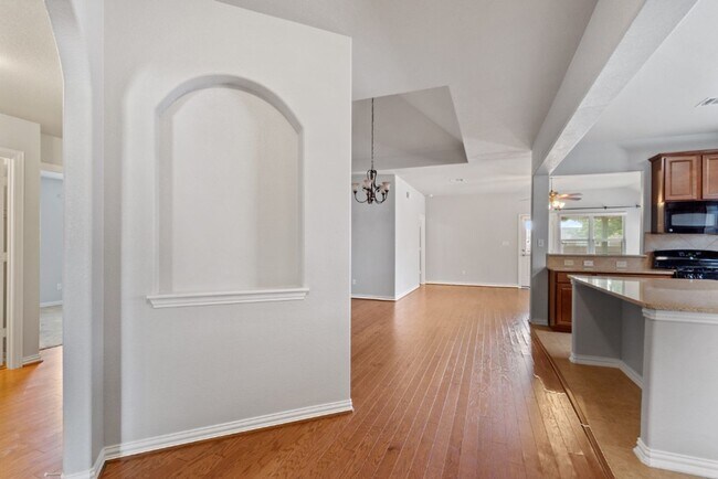 Foto del edificio - 1205 Montell Ln, Hutto, Texas 78634