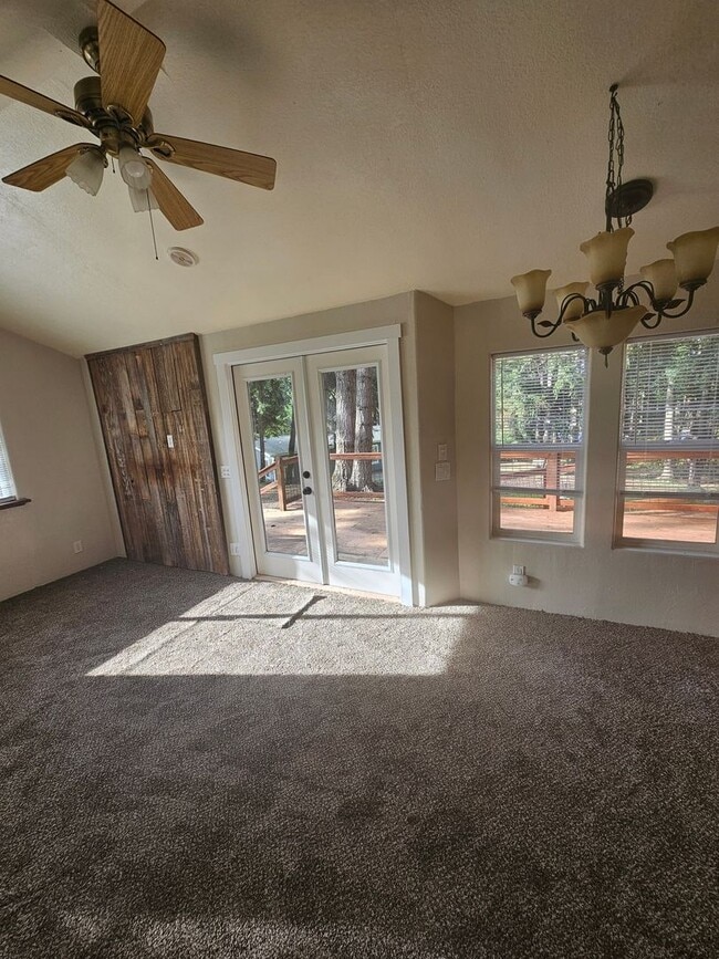 Foto del edificio - Must See 2 BED/1.75 Bath Home Available 10...