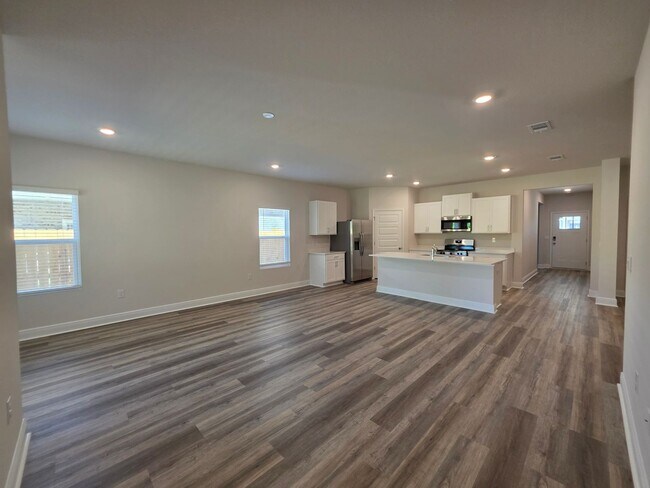 Foto del edificio - Brand new 5BR/3BA with Amenities Galore