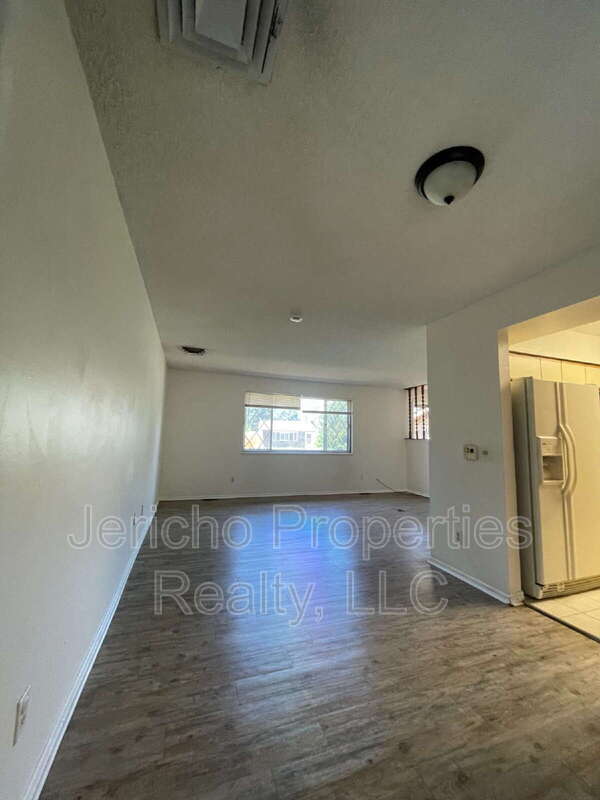 Foto del edificio - 1180 S Kline Way