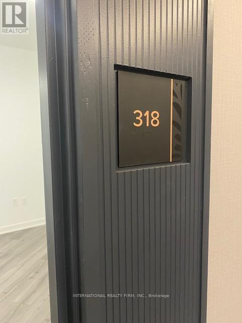 Building Photo - 395 Dundas St W