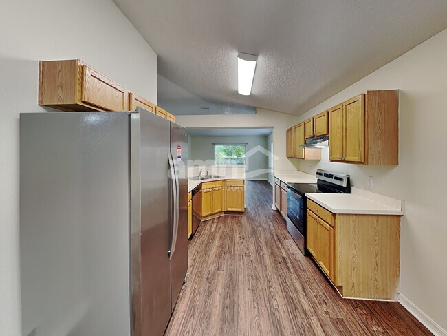 Building Photo - 3551 Talisman Dr