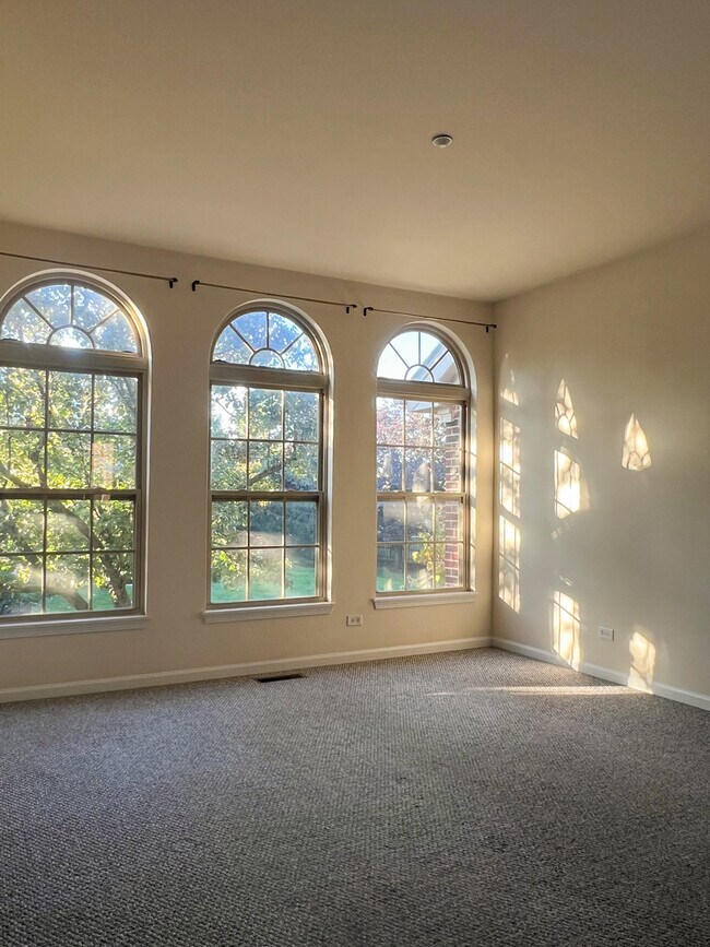 Foto del edificio - 554 Prestwick Ln