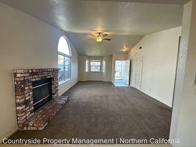 Foto del edificio - 3 br, 2 bath House - 1281 Austin David Way