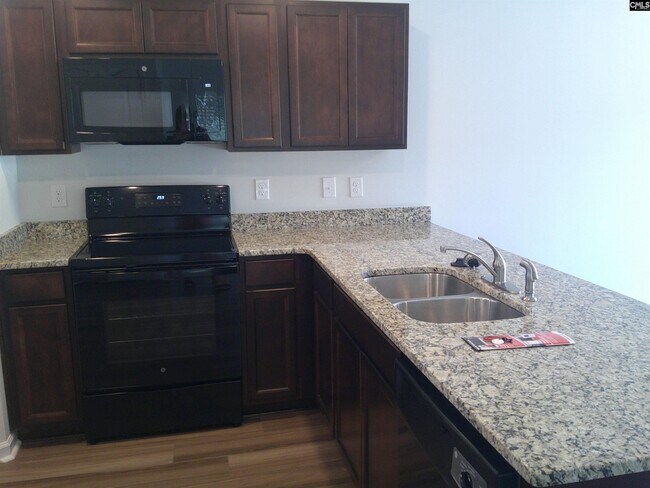 Building Photo - 2758 Prince Charles Ct
