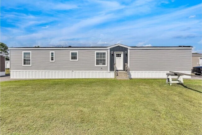 Building Photo - Lee Fair MHP - 8953 Turin Rd