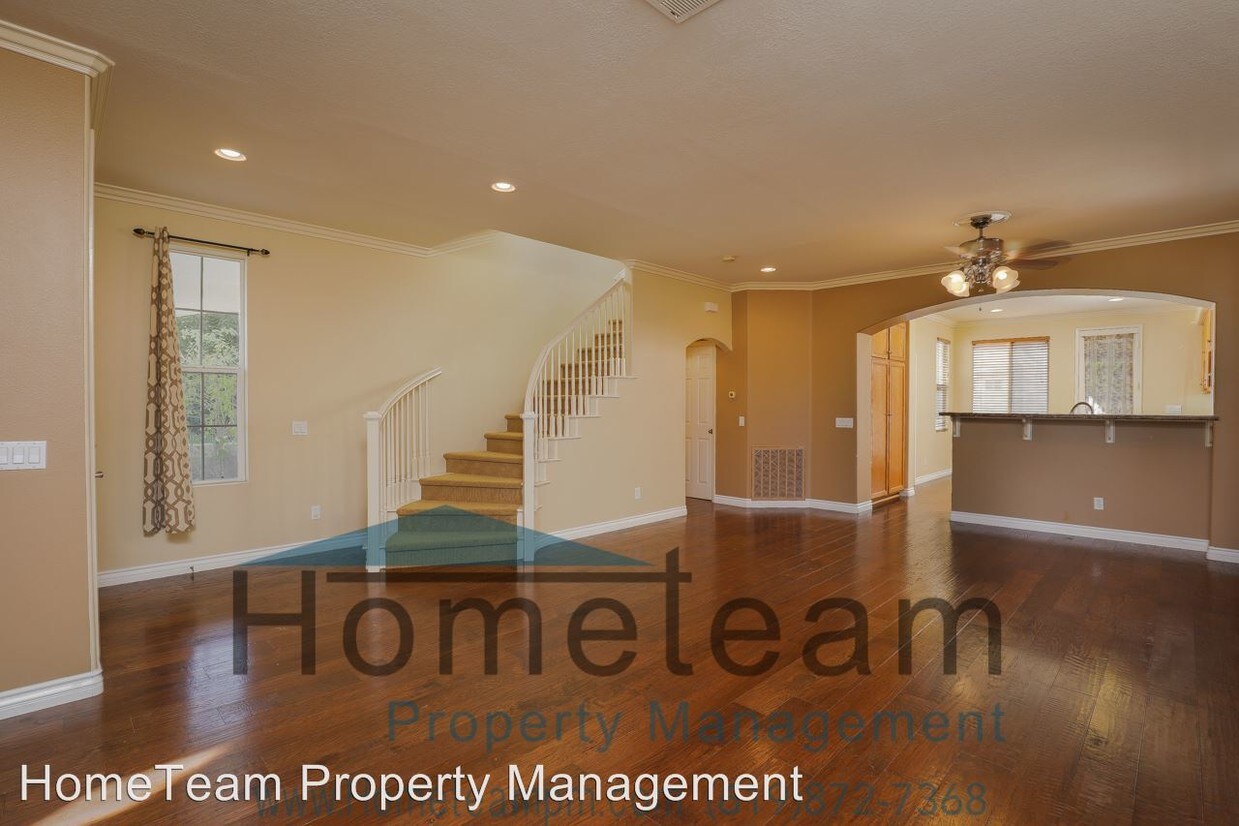 Foto principal - 2412 MacKenzie Creek Rd